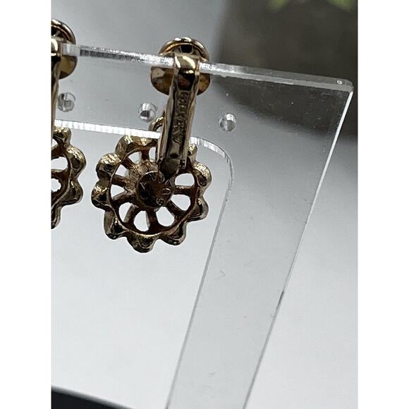 Avon Vintage Faux White Pearl Flower Drop Dangle Gold Tone Clip On Earrings - Picture 13 of 16